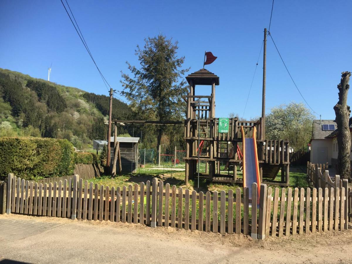 Готель Gasthaus Alter Bahnhof Metzdorf Екстер'єр фото